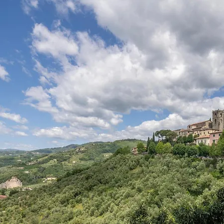 Rodolfo's House, Pet Friendly, Wifi, Lägenhet Montecatini Terme